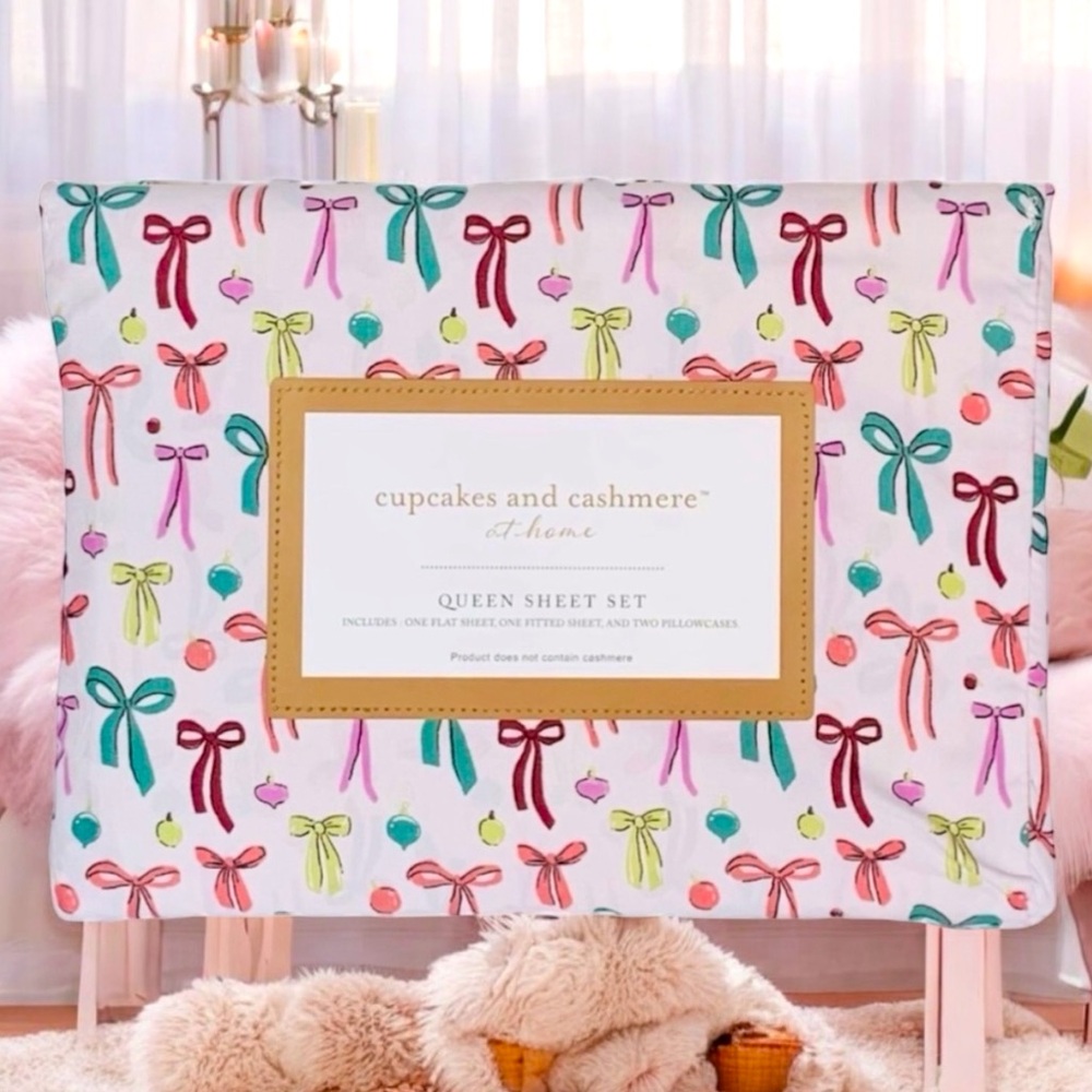 Cupcake & Cashmere at Home sheets Colorful Bow Print Queen bed Sheet Set NWT